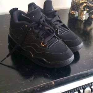 Jordan 4  retro sneakers 10c